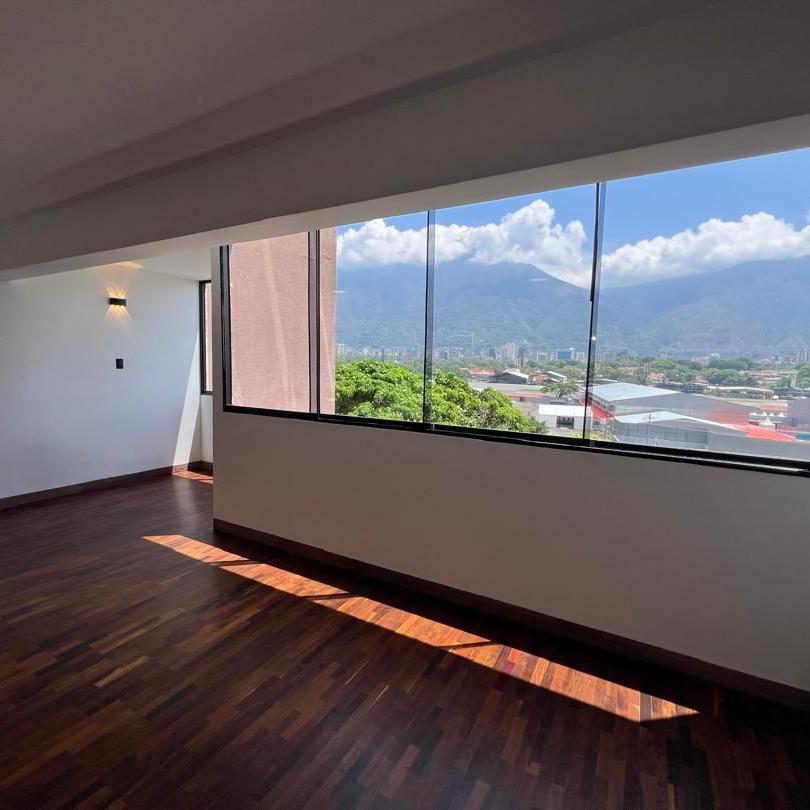 Foto 3 de Apartamento en Venta en Chuao, Caracas.
