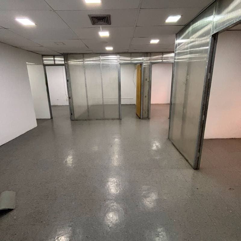 Oficina en Alquiler en el Centro Caroni