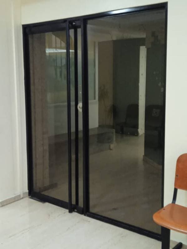 Puertas bancarias, hogares y comerciales